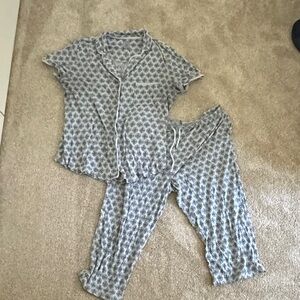 Jane and Bleecker Women's Pajama Set in Gray Pattern